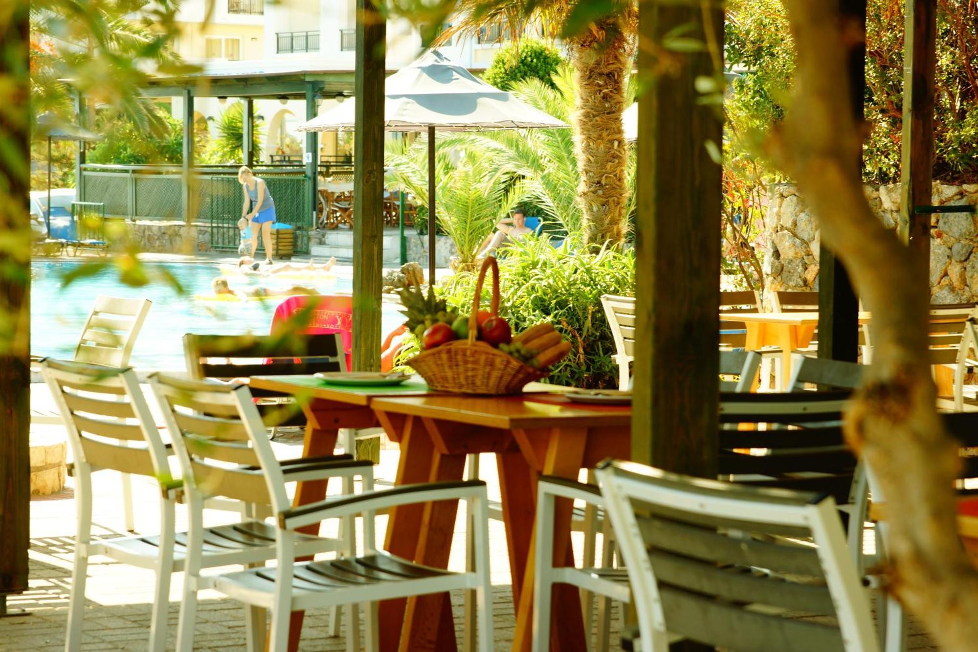 Mediterraneo Hotel Khersónisos Eksteriør bilde
